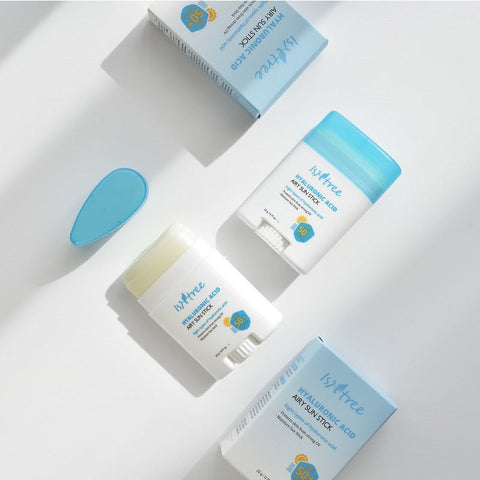 Isntree - Hyaluronic Acid Airy Sun Stick 22g 1-800x799